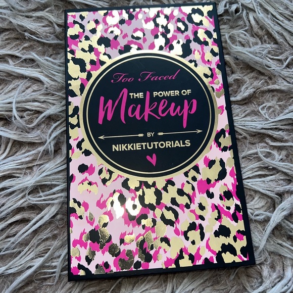 Too Faced NikkieTutorials The Power of Makeup Kit💖✨ - Picture 6 of 14